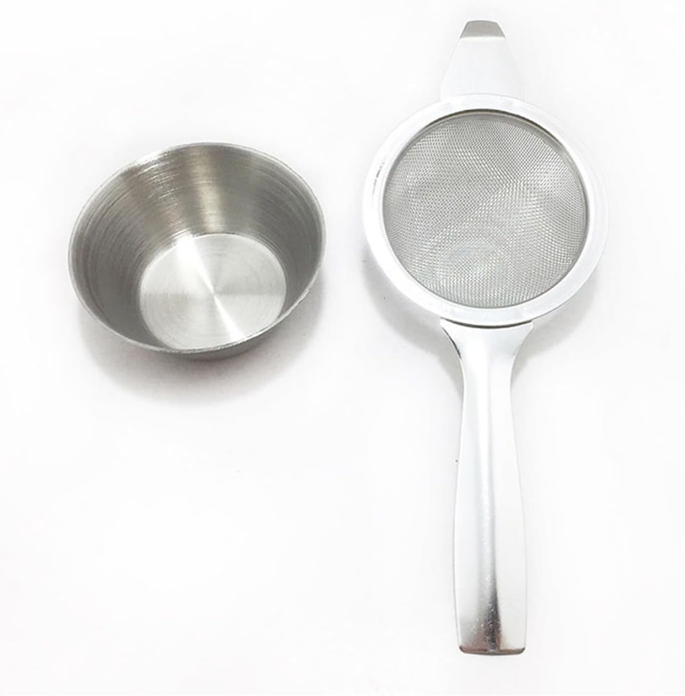 Long Handle Tea Filters with Drip Bowl,Stainless Steel Tea Strainers.Reusable Extra Fine Mesh Tea Infuser for Loose Leaf Tea,Coffee,Spice Seasonings and Teaware Accessories (Gold)